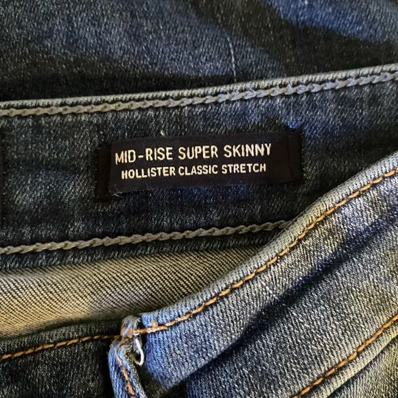 Hollister Mid-Rise Super Skinny Jeans - Picture 12 of 15